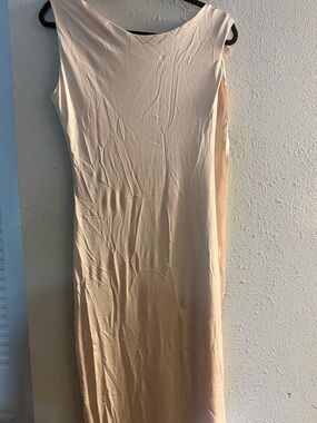 Soft Peach Maxi Skirt — Sleek Bodycon Silhouette